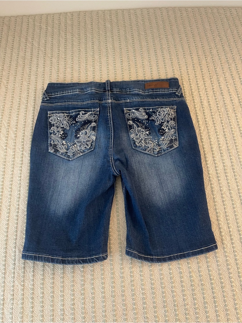 Wallflower Blue Jean - Denim Embroidered Shorts - Size: 9
